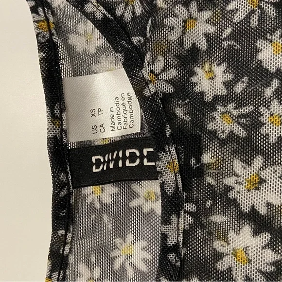 H&M Sheer Top - Picture 2 of 2